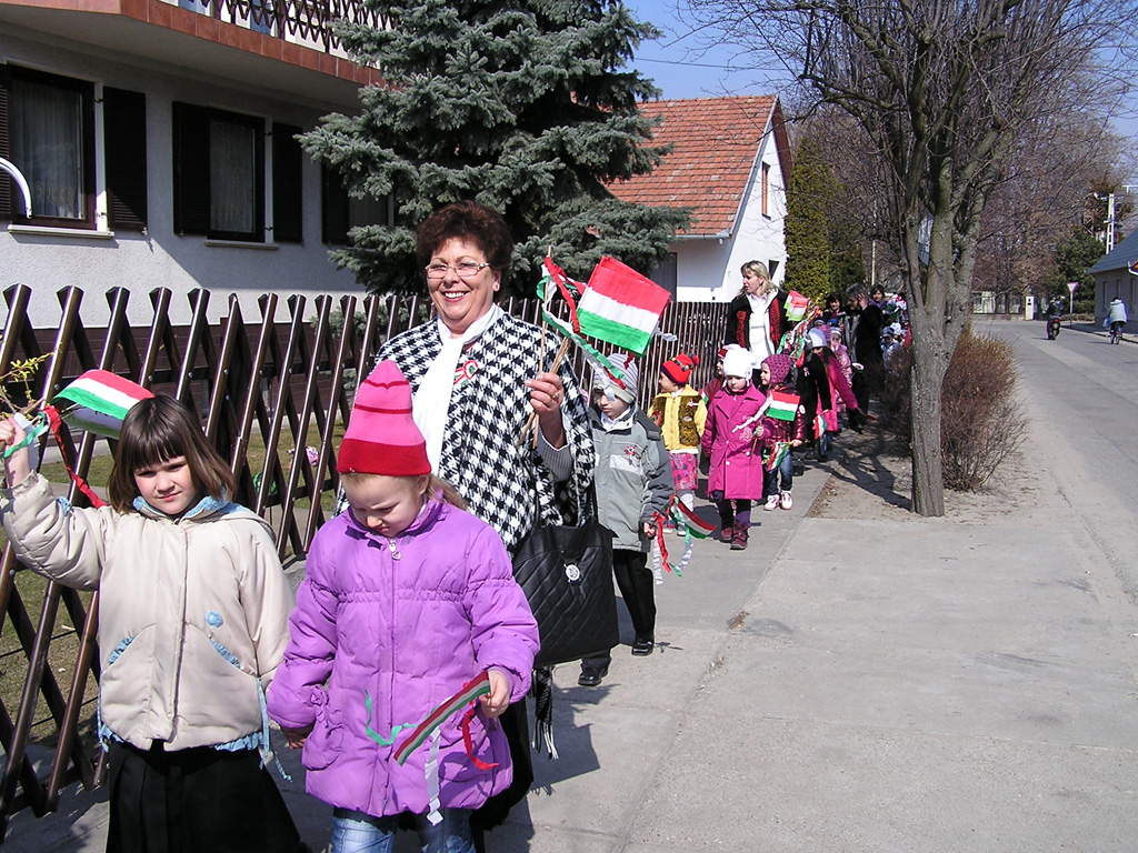 Óvodai hírek - 2012. április Óvodai hírek - 2012. április