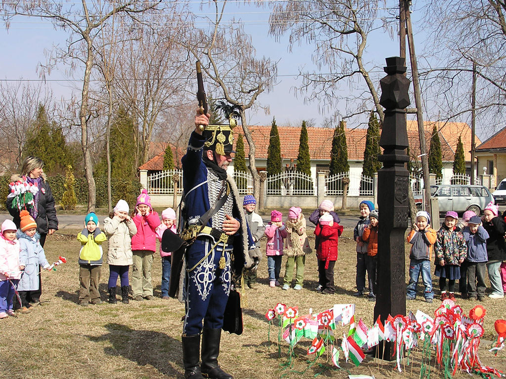 Óvodai hírek - 2012. április Óvodai hírek - 2012. április