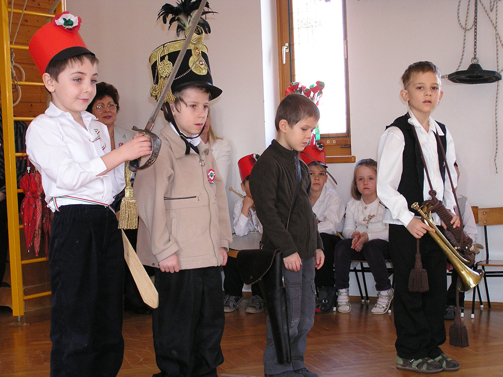 Óvodai hírek - 2012. április Óvodai hírek - 2012. április
