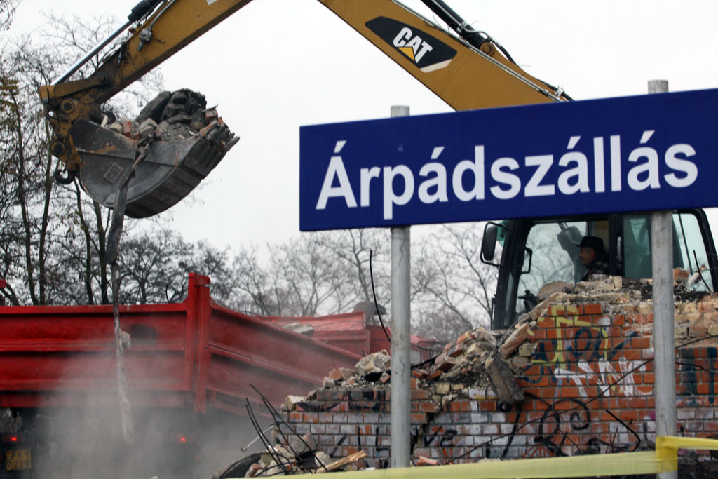 Lebontják az árpádszállási vasúti megállót