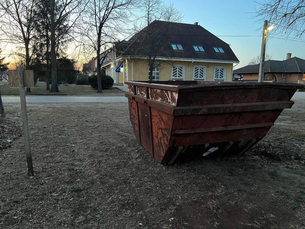 Hamutároló kihelyezése