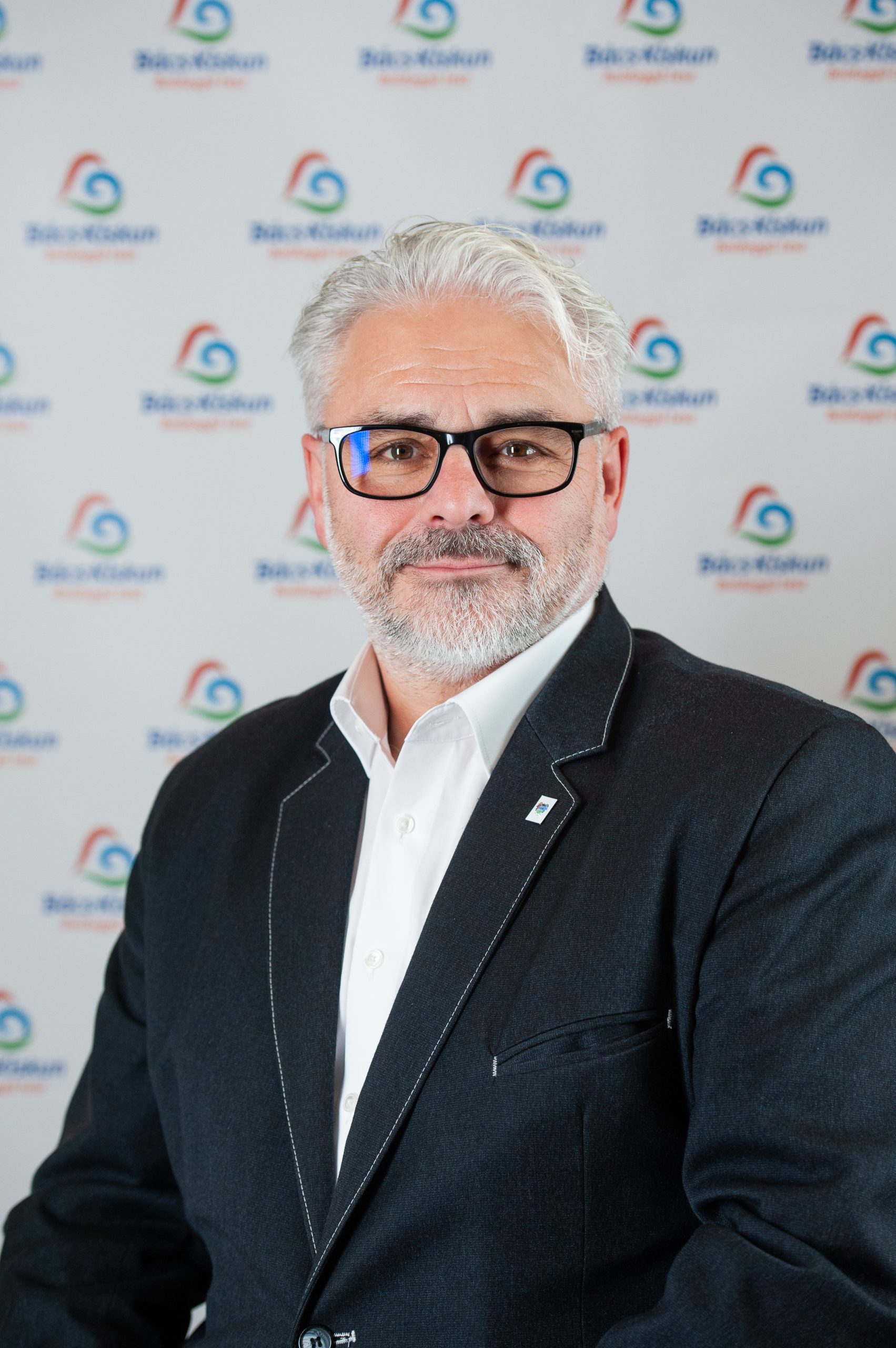 Madari Róbert polgármester fotója